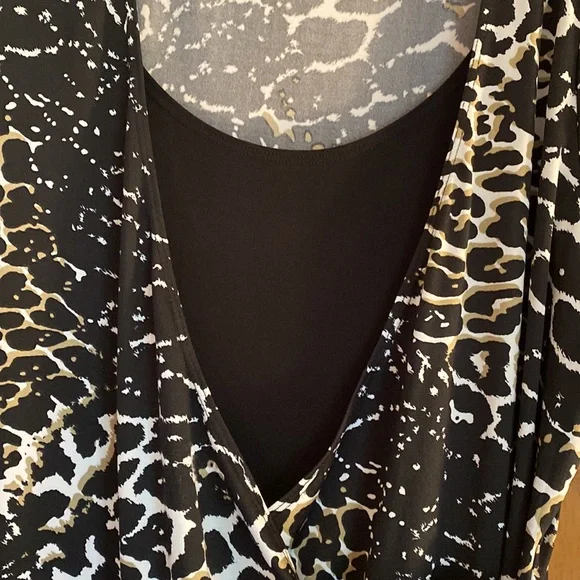 REDUCED!! Animal print short sleeved dress XL - Picture 5 of 6